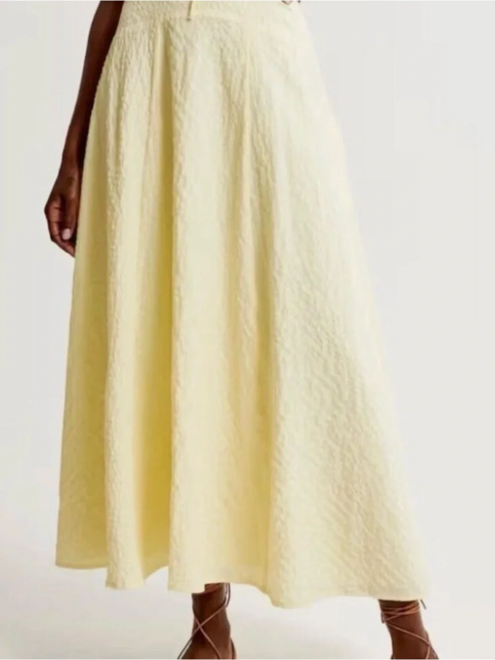 Abercrombie & Fitch Textured Fit to Flatter Maxi Skirt Yellow XS - Picture 10 of 10
